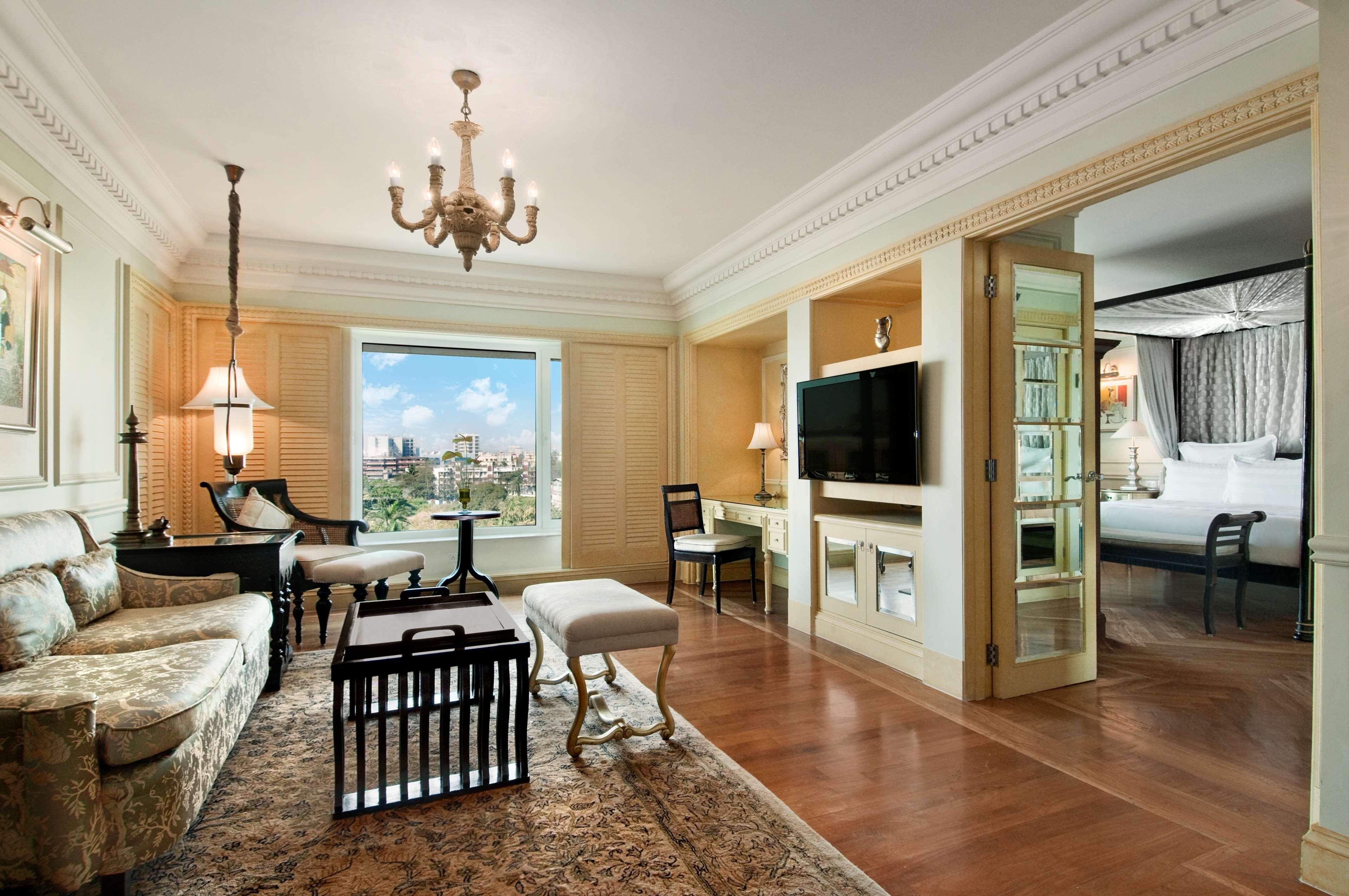 希尔顿孟买国际机场酒店 客房 照片 A suite at The Peninsula Bangkok